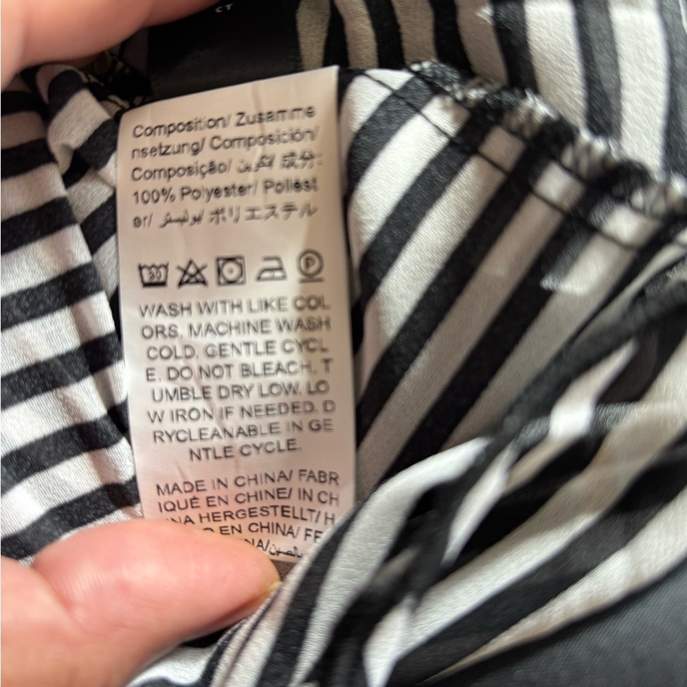 SHEIN Black and White Striped Beach Cover up - Picture 5 of 7